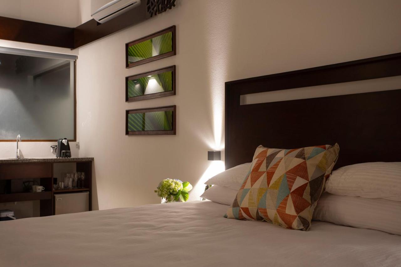 Pumilio Mountain & Ocean Hotel Jacó Eksteriør bilde